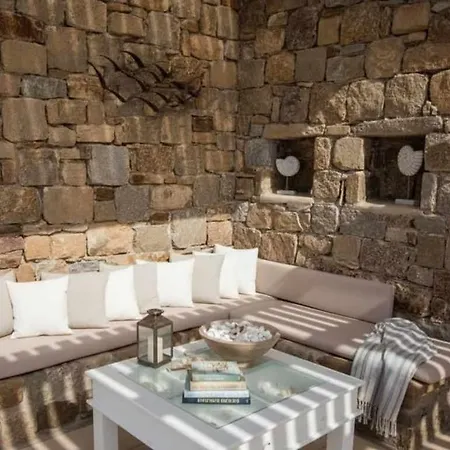 Luxurious Retreat W Swimming Pool & View *