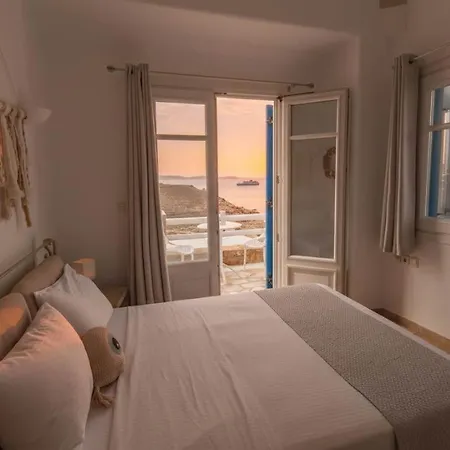 Luxurious Retreat W Swimming Pool & View