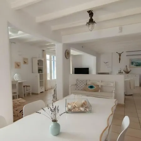 Luxurious Retreat W Swimming Pool & View *