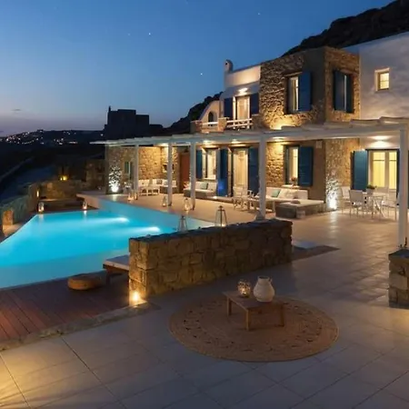 Luxurious Retreat W Swimming Pool & View *